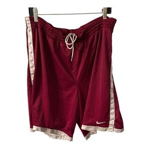 Nike shorts XL